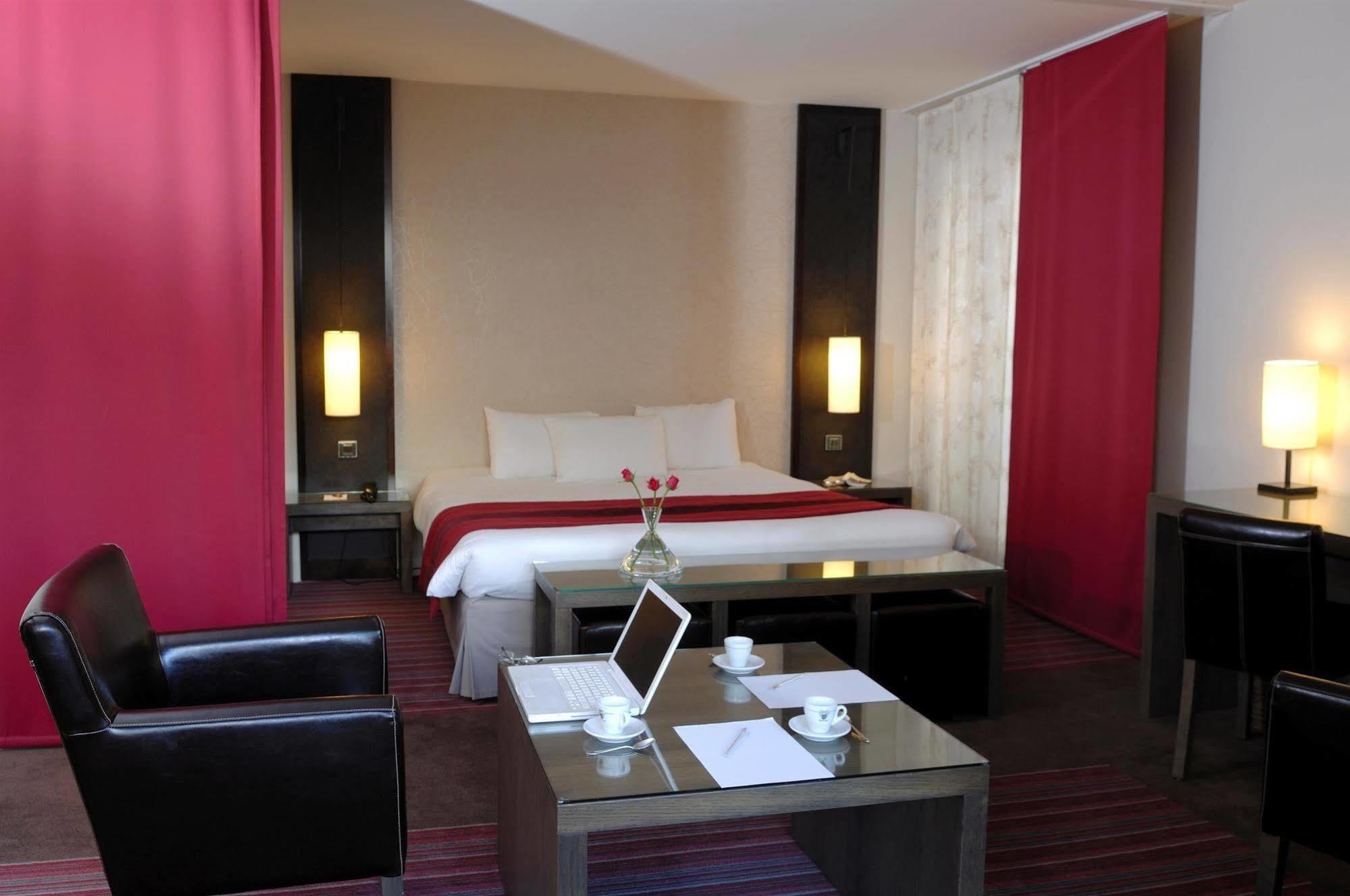 Hotel Western Du Pont Wilson 4*